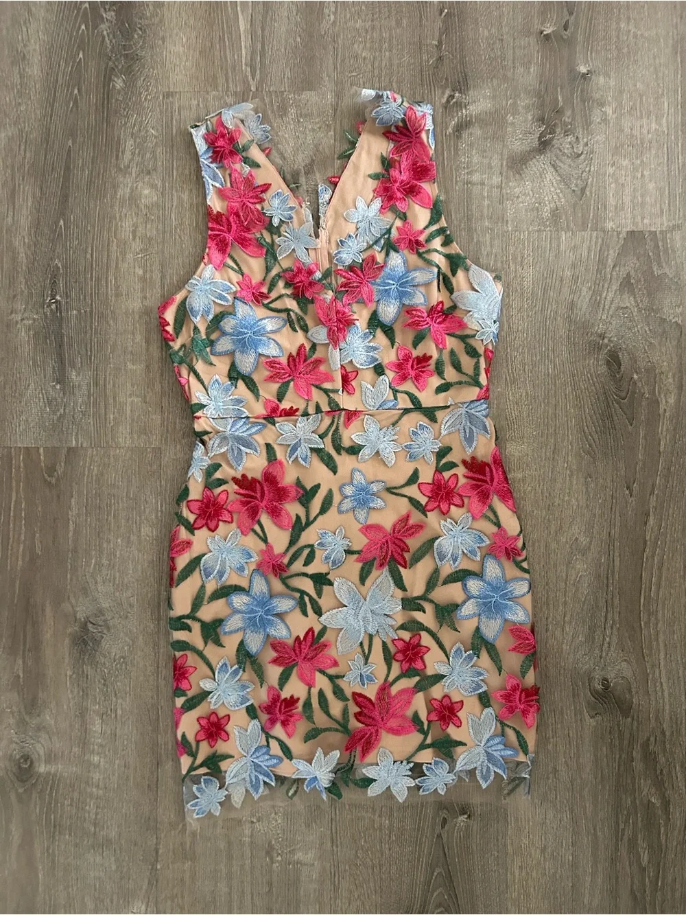Sam Edelman Vibrant Floral Pink and Light Blue Embroidered Dress Overlay - Picture 4 of 5